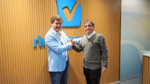 Sebastián Ferrer del Valle, CEO de Rindegastos y Álvaro Capobianco, Business Area Director de Visma Latinoamérica.