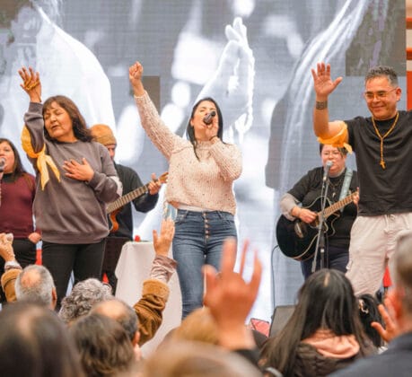 Leda Bergonzi en Chile Pucón y Santiago